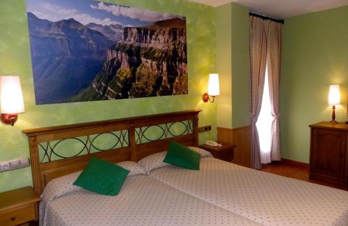 Escalona Hôtel | Hotel Arnal
