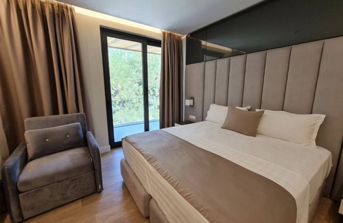 Orikum Hôtel | Hotel Aross