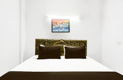 Malviya Nagar Lit Et Petit-Déjeuner | Hotel Aura Opposite Max Hospital