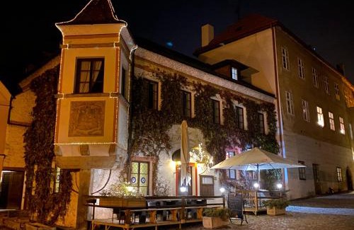 Jindrichuv Hradec Hôtel | Hotel Bílá Paní
