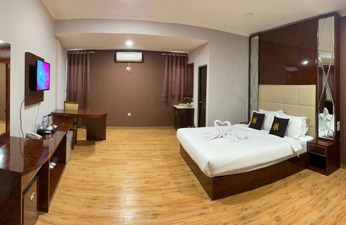Binong Hôtel | Hotel Binong