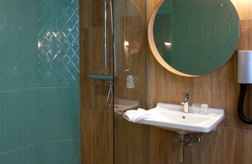Levallois-Perret Hôtel | Hôtel Boris V. by Happyculture
