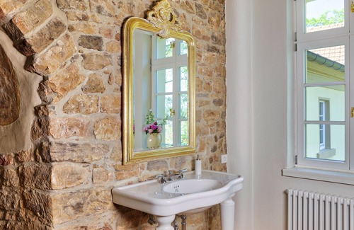 Landau Hôtel | Hotel Brunnenhaus Schloss Landau
