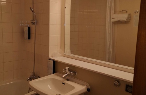 Beaucouze Hôtel | Hotel Campanile Angers Ouest - Beaucouzé