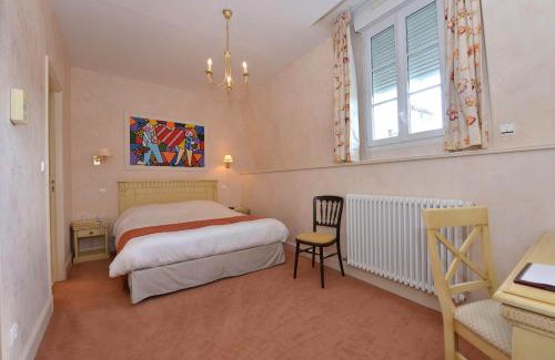 Ay Hôtel | Hotel Castel Jeanson
