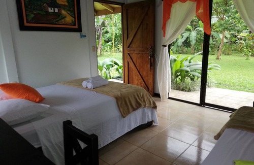 Katira Cabine | Hotel Catarata Río Celeste