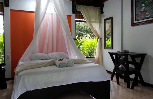 Katira Cabine | Hotel Catarata Río Celeste