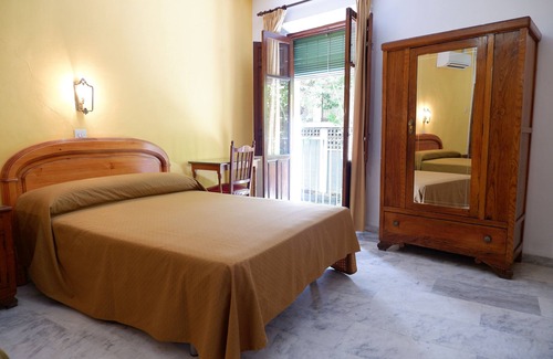 Lanjaron Hôtel | Hotel Central