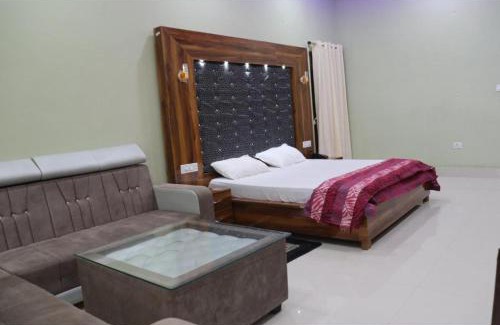 Chamba Maison | Hotel Chamba Dhanjeet Palace