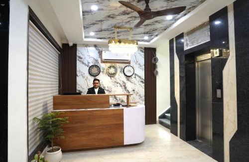 Kharar Hôtel | Hotel Chandigarh Heights - Airport Road Manali Highway Transit Hotel