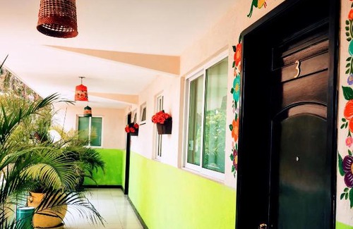 Granjas del Marques Hôtel | Hotel Chapul Inn