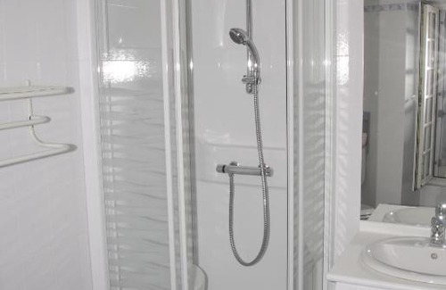 Cerilly Hôtel | Hotel Chez Chaumat