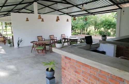 Rambukkana Hôtel | Hotel Chingari Pinnawala