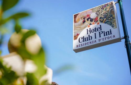 Lido di Camaiore Hôtel | Hotel Club i Pini - Residenza d'Epoca in Versilia