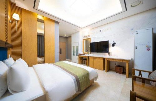 Naju Hôtel | Hotel Core