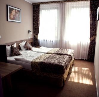 Pokrzywna Hôtel | Hotel Dębowe Wzgórze Wellness & Spa