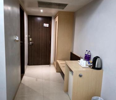 Paltan Bazaar Hôtel | Hotel Daaysco Oley Allo