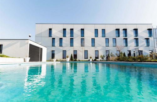 Chanteloup-en-Brie Hôtel | Hotel Dali Val d'Europe, Tapestry Collection by Hilton