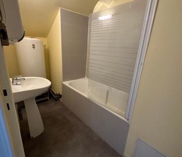 Tarbes Maison | Hotel de la Gare Chambre Simple