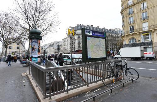 Quartier de la Chapelle Hôtel | Hotel De La Poste