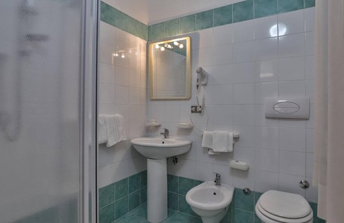 Laura Hôtel | Hotel Delfa - ID 3416