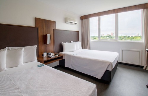 Zona 01 Hôtel | Hotel Deville Business Maringá