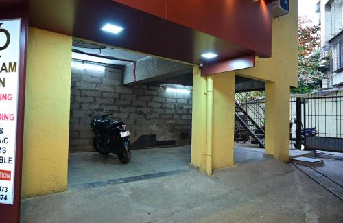 Thane West Hôtel | Hotel Diamora Residency