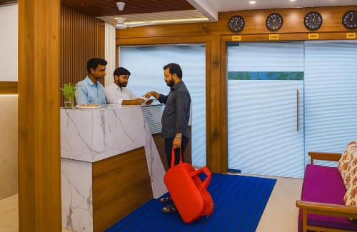 Kismat Nagar Lit Et Petit-Déjeuner | Hotel Dream Palace Residency - Near to US Embassy Bkc Mumbai