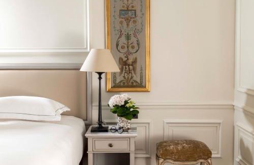 Saint-Thomas-d'Aquin Hôtel | Hotel Du Quai Voltaire