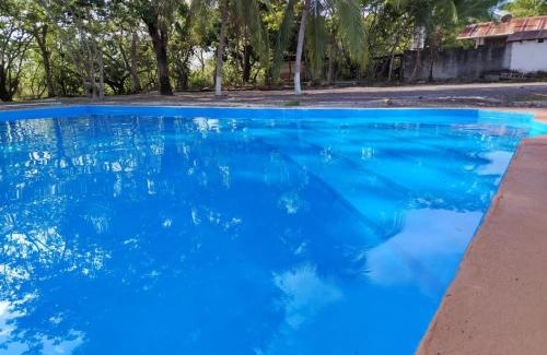 Canas Dulces Lit Et Petit-Déjeuner | Hotel El Cocobolo Food&Rest Room 7 B&B WiFi AC Pkg Free Swimmingpool