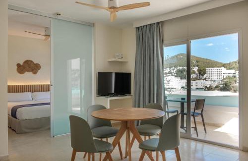 Cala Llonga Appartement | Hotel El Pinar