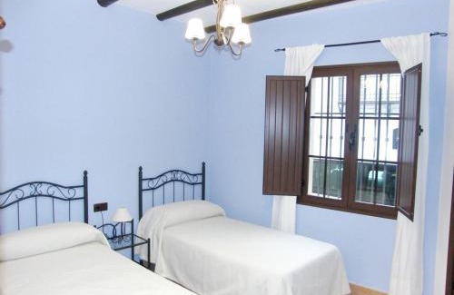 Almaden de la Plata Hôtel | Hotel El Romeral