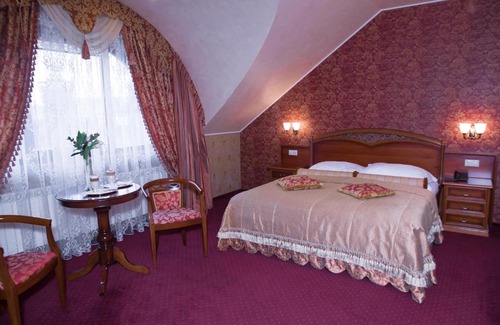Storozhnytsya Hôtel | Hotel Elefant