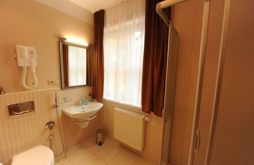 Rajecke Teplice Hôtel | Hotel Encián