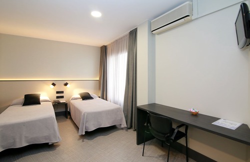 Esplugues de Llobregat Hôtel | Hotel Esplugues