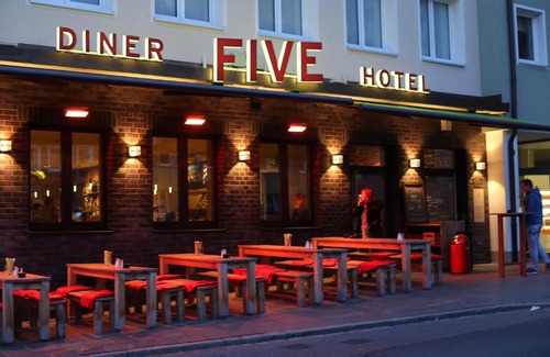 Altstadt - Sankt Sebald Hôtel | Hotel FIVE