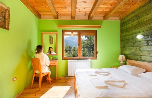 Mojkovac Hôtel | Hotel Gacka - Luxury two bedroom cottage with balcony
