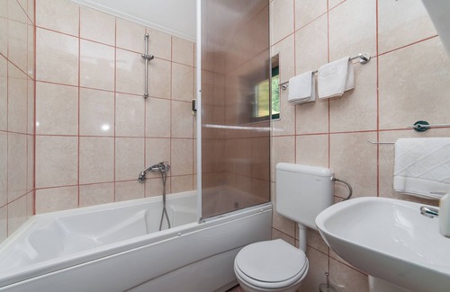 Mojkovac Hôtel | Hotel Gacka - Standard Cottage with Balcony (2 Adults)