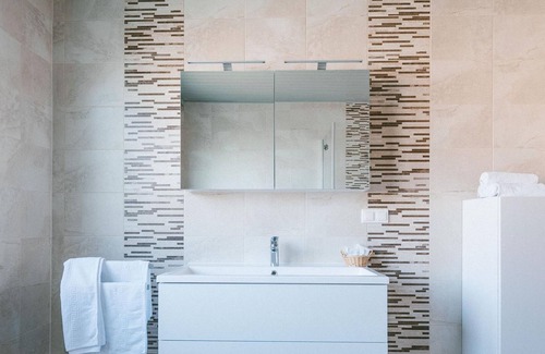 Illmitz Maison | Hotel Garni Vierbettzimmer Du/wc - Hotel Johannes-zeche Tauber