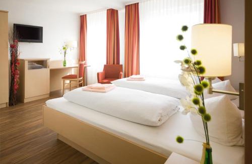 Etzenricht Maison | Hotel Gasthof Pension Riebel