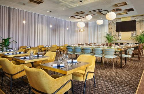 Chassieu Hôtel | Hotel Gatsby by HappyCulture