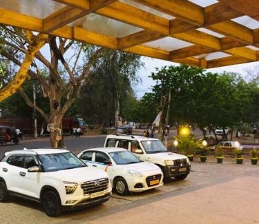 Gaya Hôtel | Hotel Gharana Tree