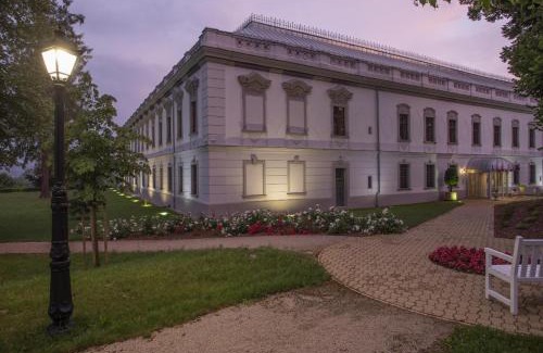 Povazska Bystrica Hôtel | Hotel Gino Park Palace - Kaštieľ Orlové