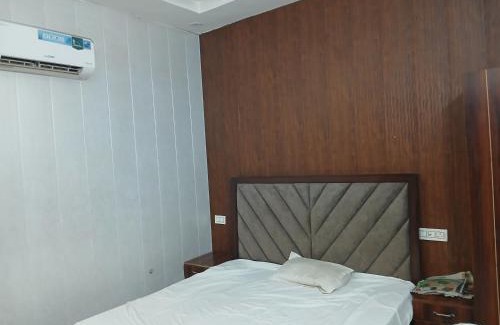 Zirakpur Hôtel | Hotel Golden Rooftop
