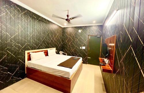 Tirupati Cabine | Hotel Govindh Heights