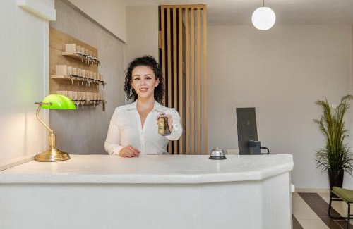 Nei Pori Hôtel | Hotel Grekas