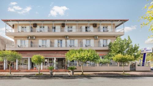 Nei Pori Hôtel | Hotel Grekas