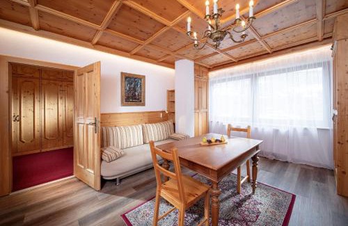 Juns Hôtel | Hotel Höhlenstein