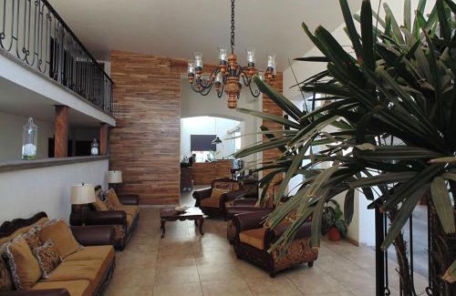 Ciudad Guzman Hôtel | Hotel Hacienda