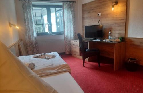 Mittelbexbach Hôtel | Hotel Haus Krone